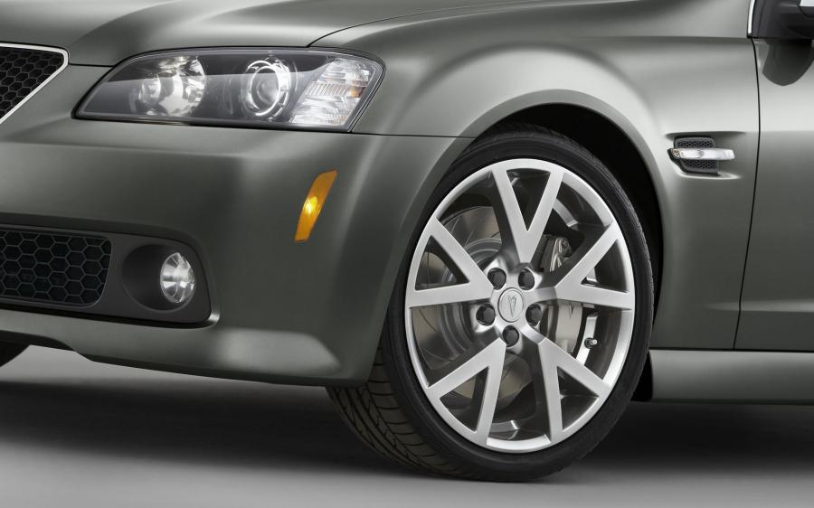  Pontiac G8 2008 года  (фото 46 из 85)